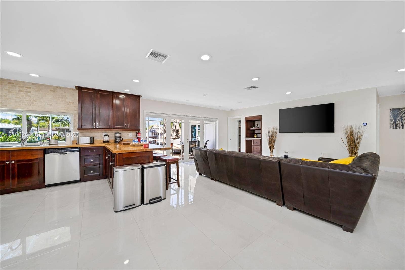 31 SE 12th Street, Pompano Beach, FL 33060 Photo 9