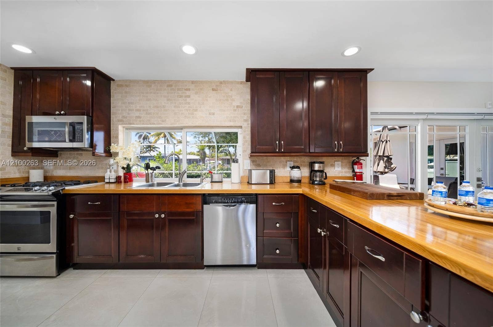 31 SE 12th Street, Pompano Beach, FL 33060 Photo 14