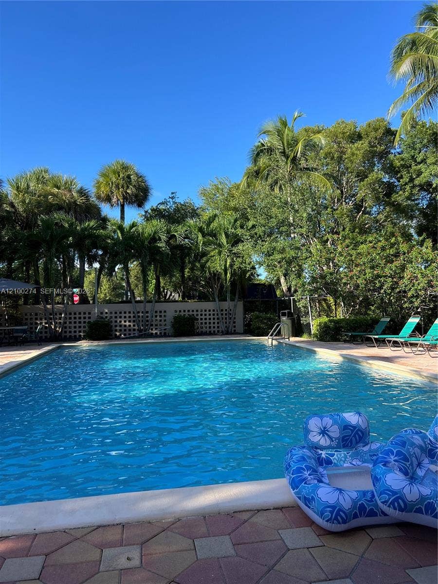 14347 SW 97th Lane, Miami, FL 33186 Photo 2