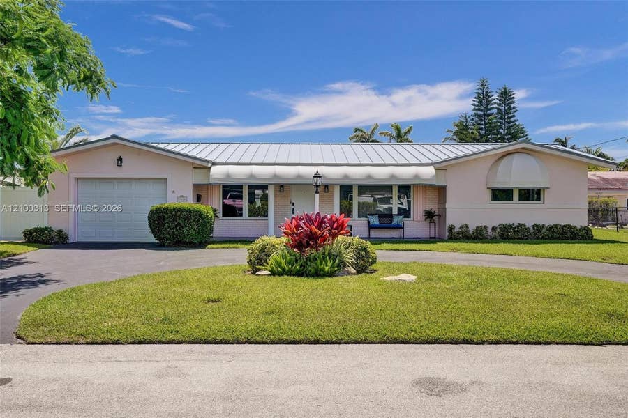 Property photo for 1014 SE 14th Avenue, Deerfield Beach, FL