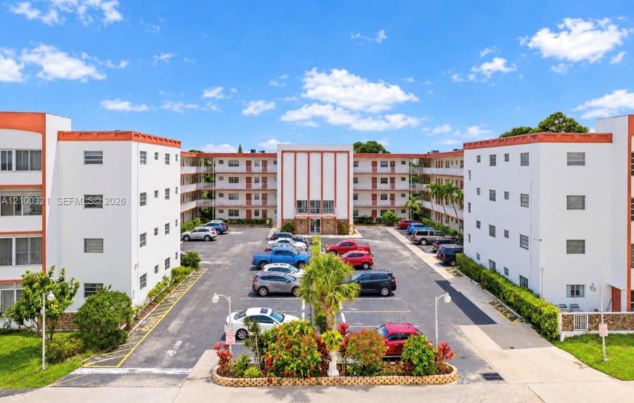 Property photo for 4000 NW 44th Avenue, #113, Lauderdale Lakes, FL