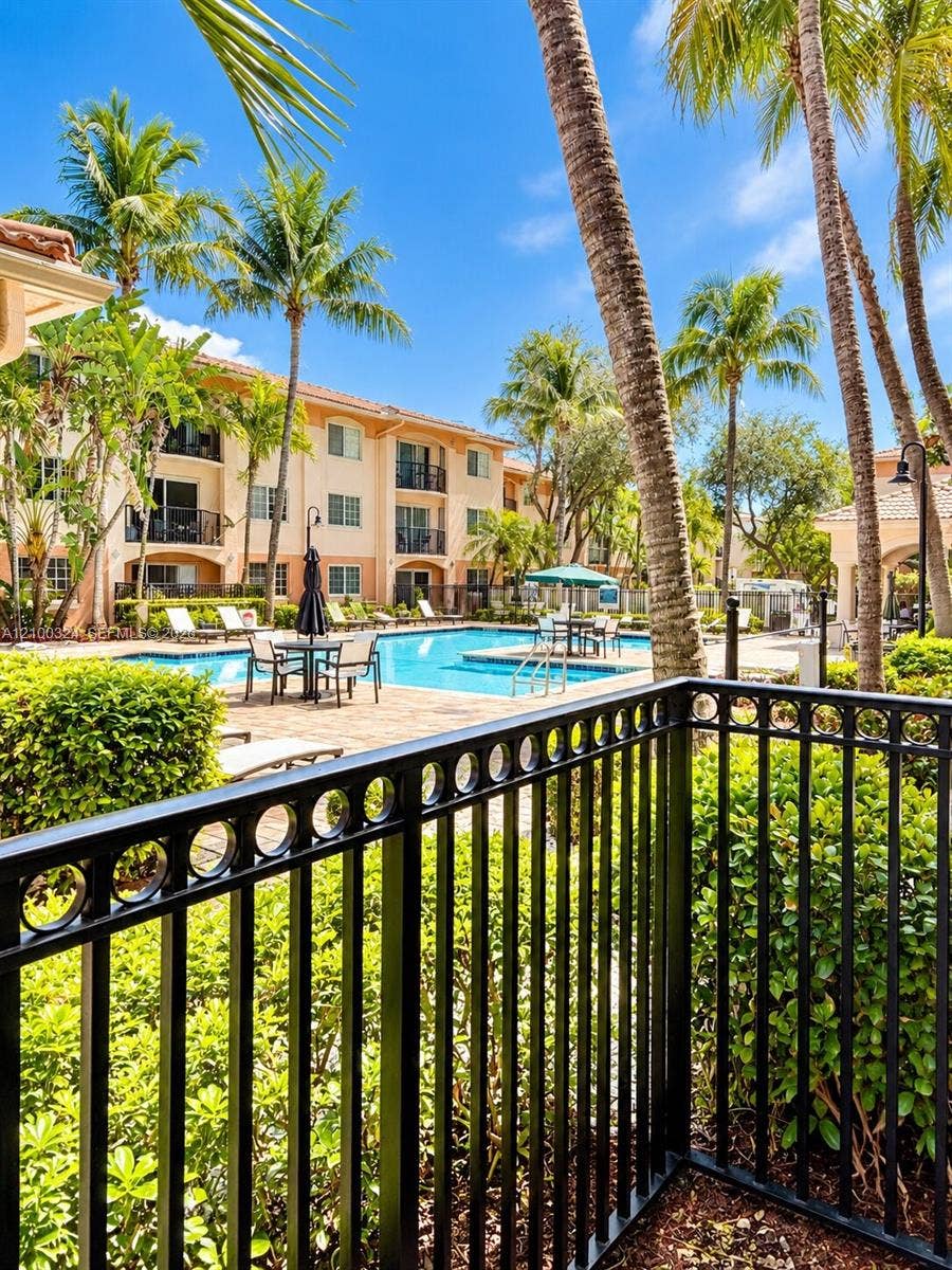 2009 SE 10th Avenue, #302, Fort Lauderdale, FL 33316 Photo 7