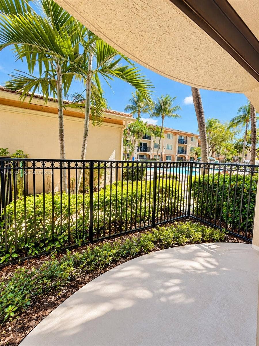2009 SE 10th Avenue, #302, Fort Lauderdale, FL 33316 Photo 6