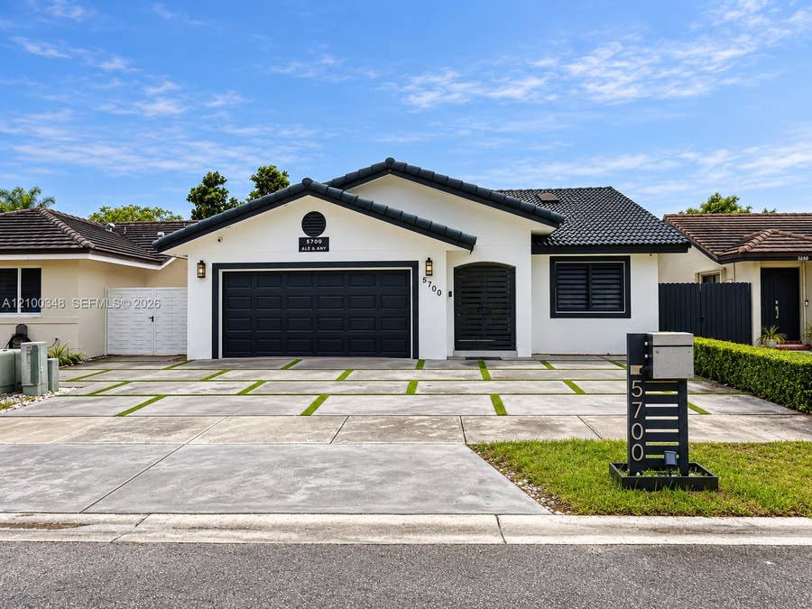 Property photo for 5700 SW 148th Place, Miami, FL