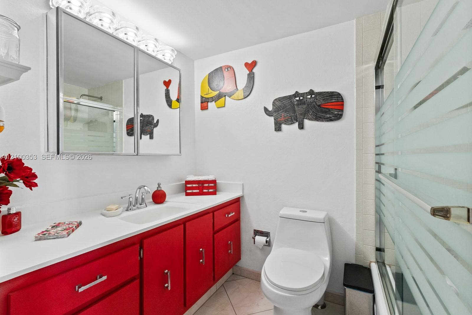 600 Three Islands Boulevard, #612, Hallandale Beach, FL 33009 Bathroom
