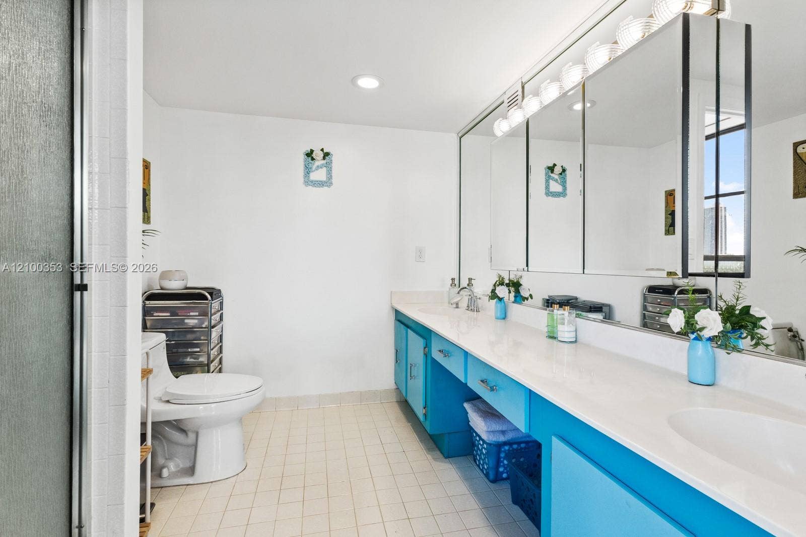 600 Three Islands Boulevard, #612, Hallandale Beach, FL 33009 Bathroom
