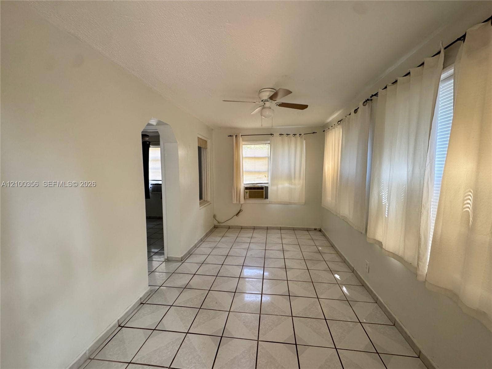 215 Columbus Parkway, Hollywood, Hollywood, FL 33021 Photo 5