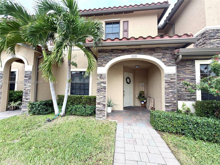 Property photo for 3539 W 89th Place, #3539, Hialeah, FL
