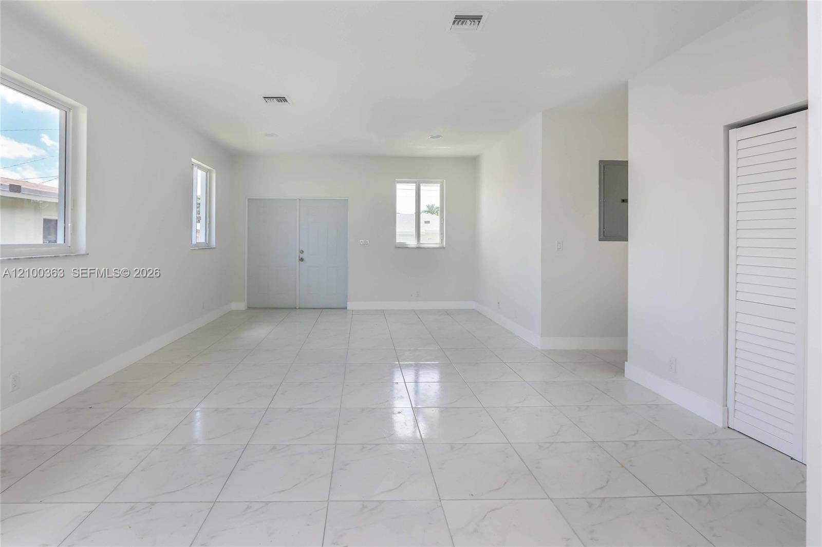 806 NW 5th Avenue, Hallandale Beach, Hallandale Beach, FL 33009 Photo 4