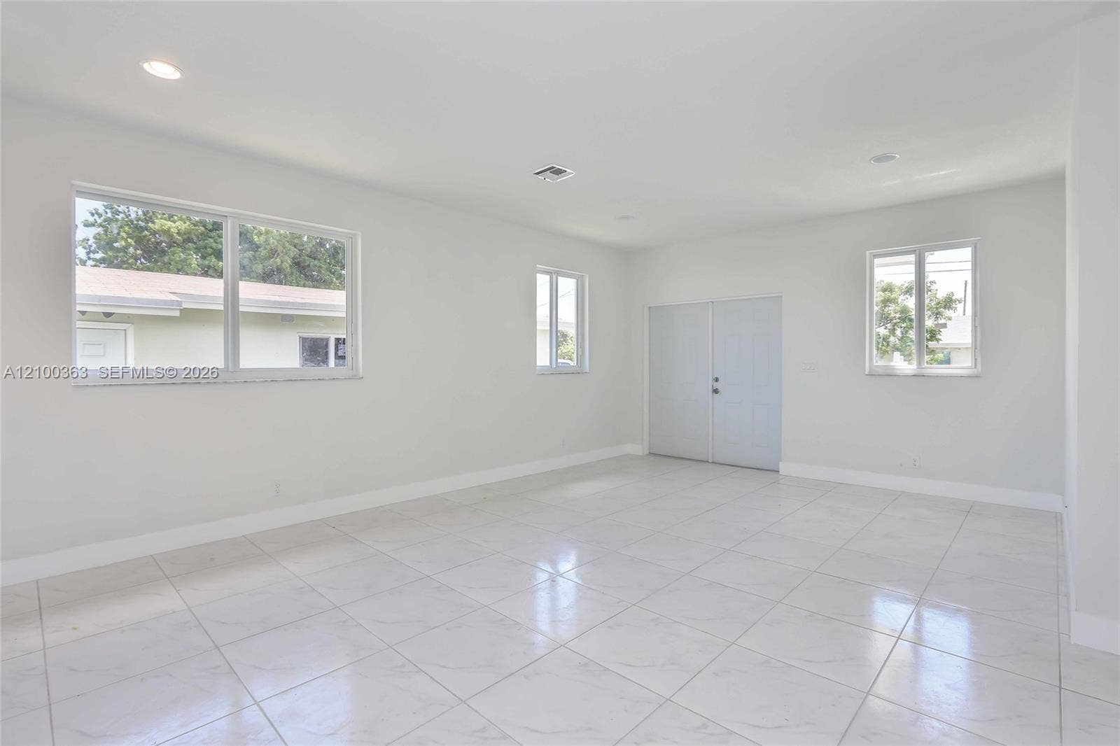 806 NW 5th Avenue, Hallandale Beach, Hallandale Beach, FL 33009 Photo 7