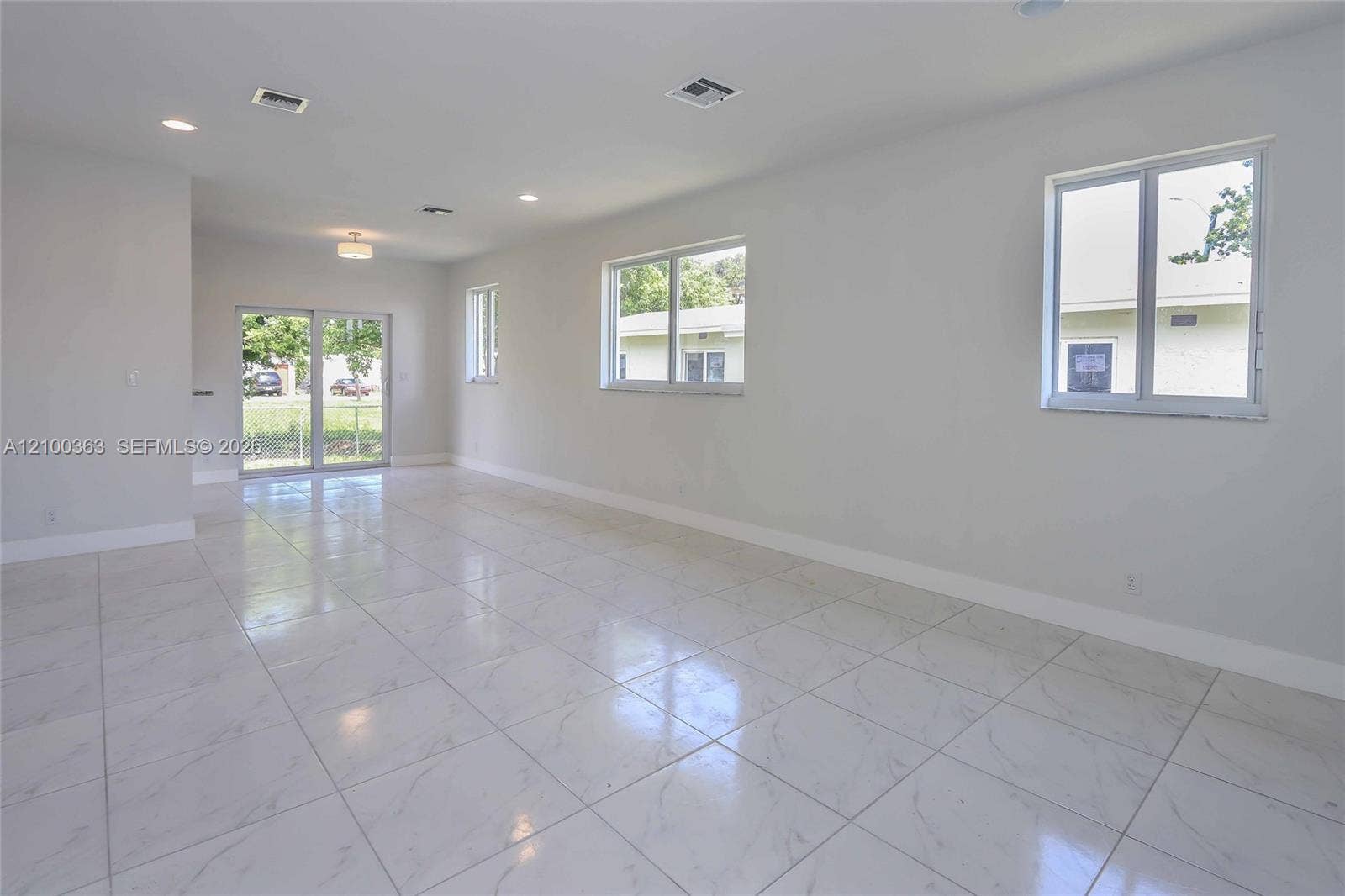 806 NW 5th Avenue, Hallandale Beach, Hallandale Beach, FL 33009 Photo 6