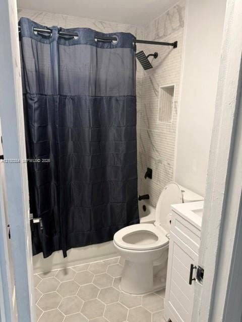 3100 SW 67th Terrace, Miramar, FL 33023 Guest Bath