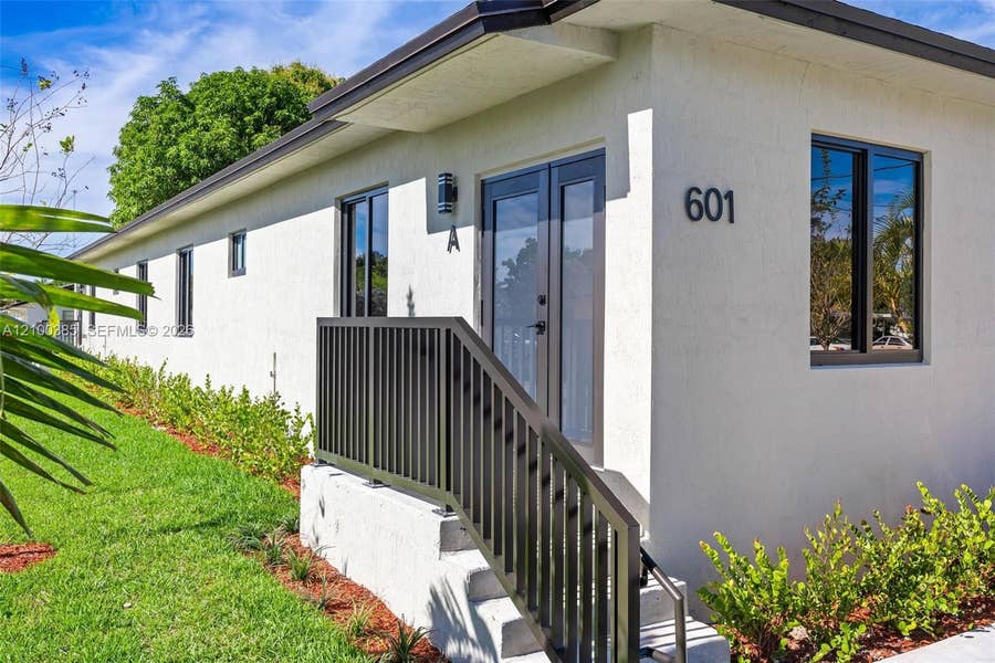 Property photo for 601 NW 3rd Avenue, #A, Hallandale Beach, FL