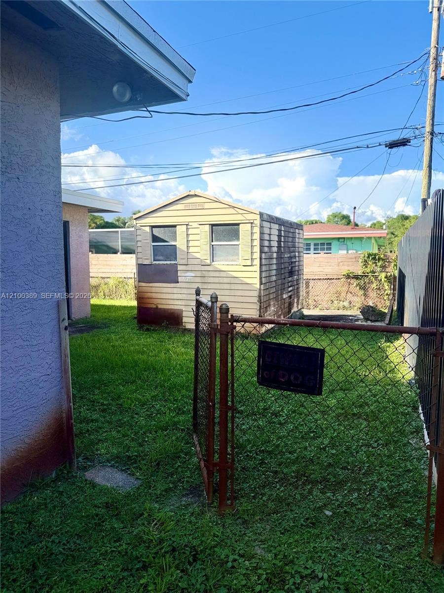 3851 SW 11th Street, Fort Lauderdale, FL 33312 Photo 4
