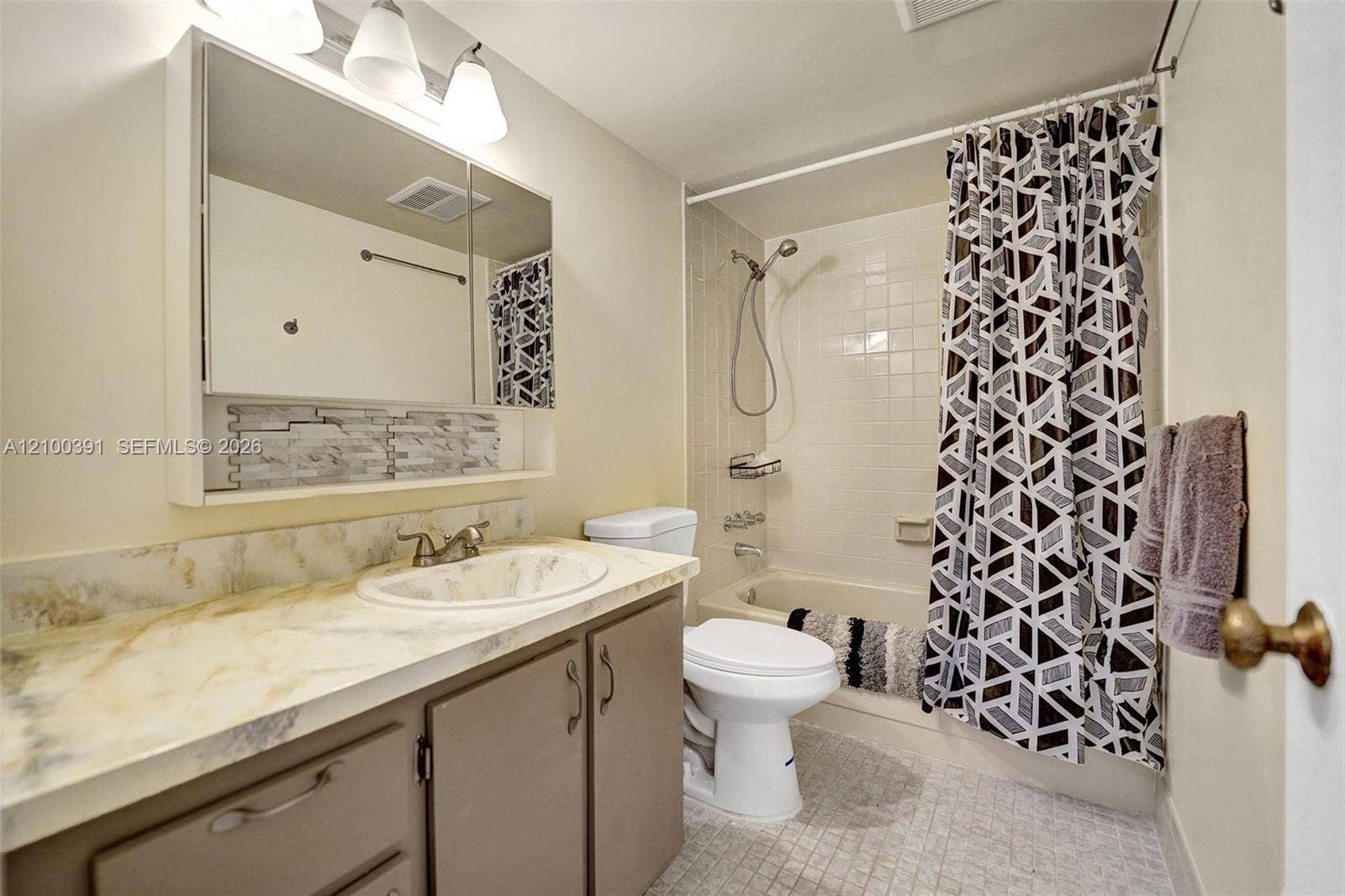 424 SE 10th Street, #204, Dania, Dania Beach, FL 33004 Photo 19