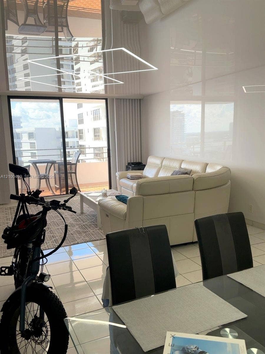 2500 Parkview Drive, #2018, Hallandale Beach, FL 33009 Photo 10