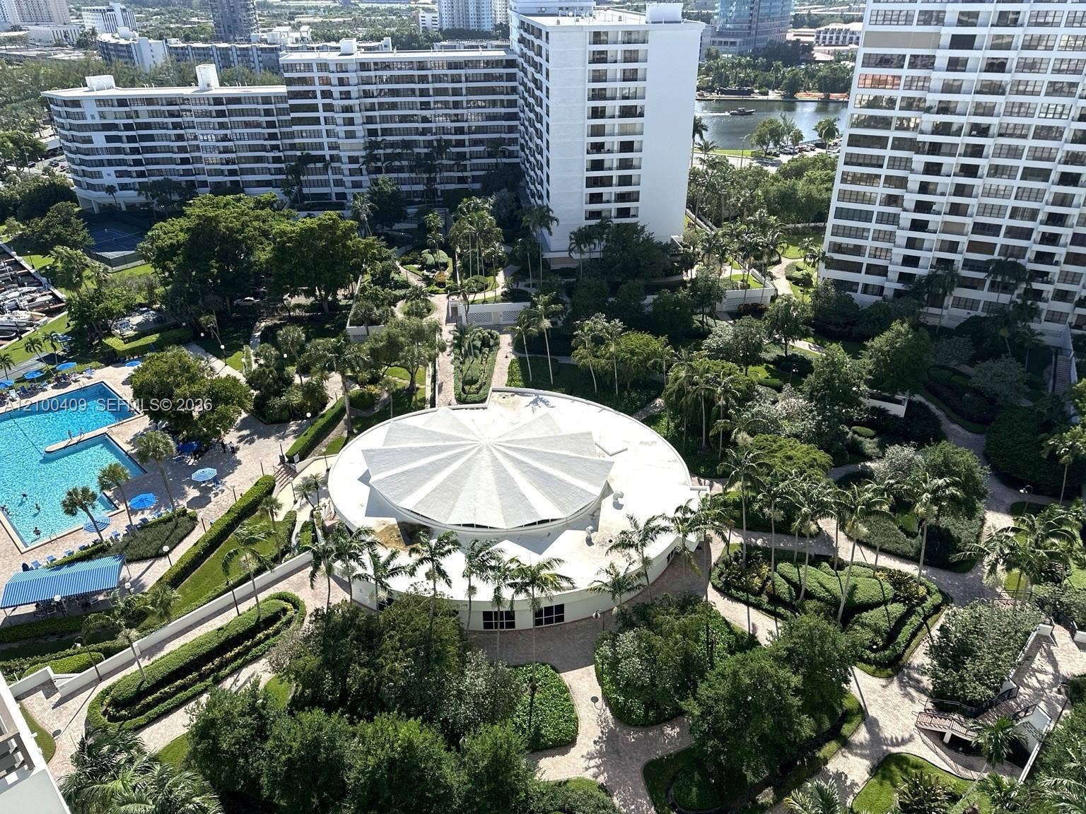 2500 Parkview Drive, #2018, Hallandale Beach, FL 33009 Photo 4
