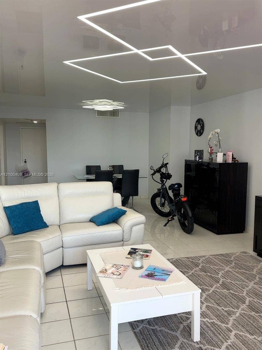 2500 Parkview Drive, #2018, Hallandale Beach, FL 33009 Photo 7