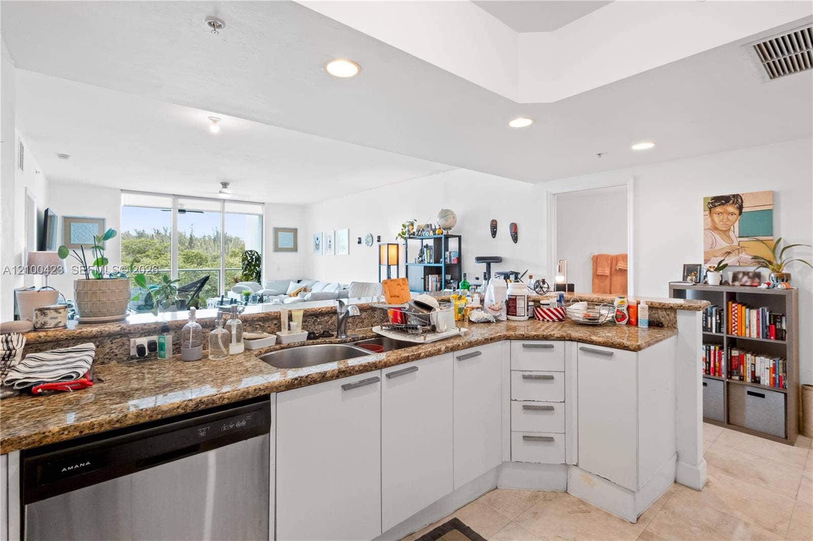 15051 Royal Oaks Lane, #402, North Miami, FL 33181 Photo 16