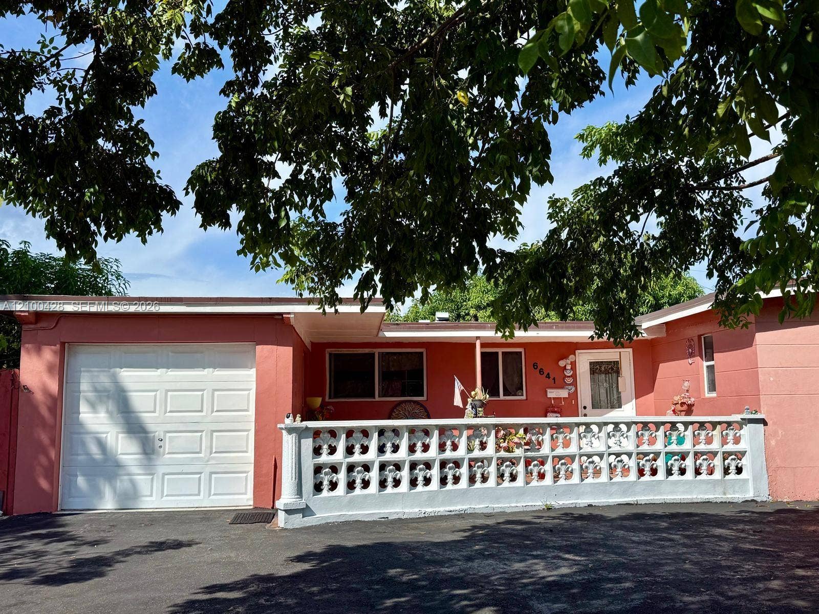 6641 SW 5th Street, Pembroke Pines, FL 33023 Photo 2
