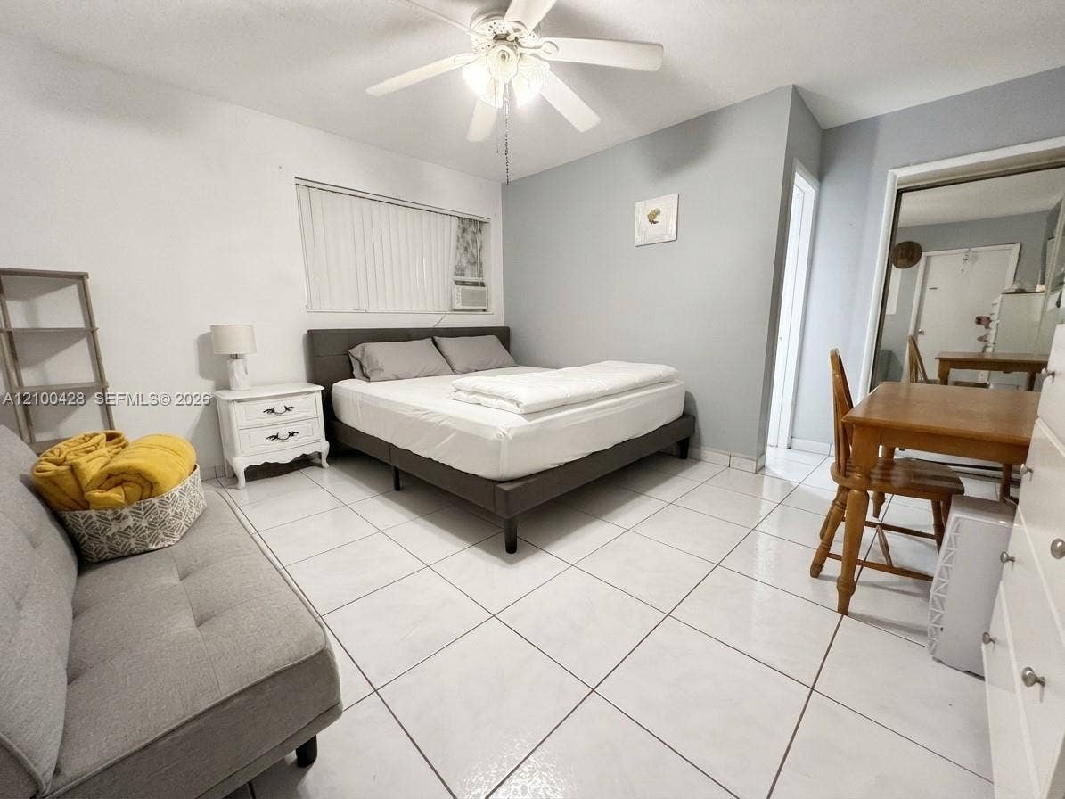 6641 SW 5th Street, Pembroke Pines, FL 33023 Primary Bedroom