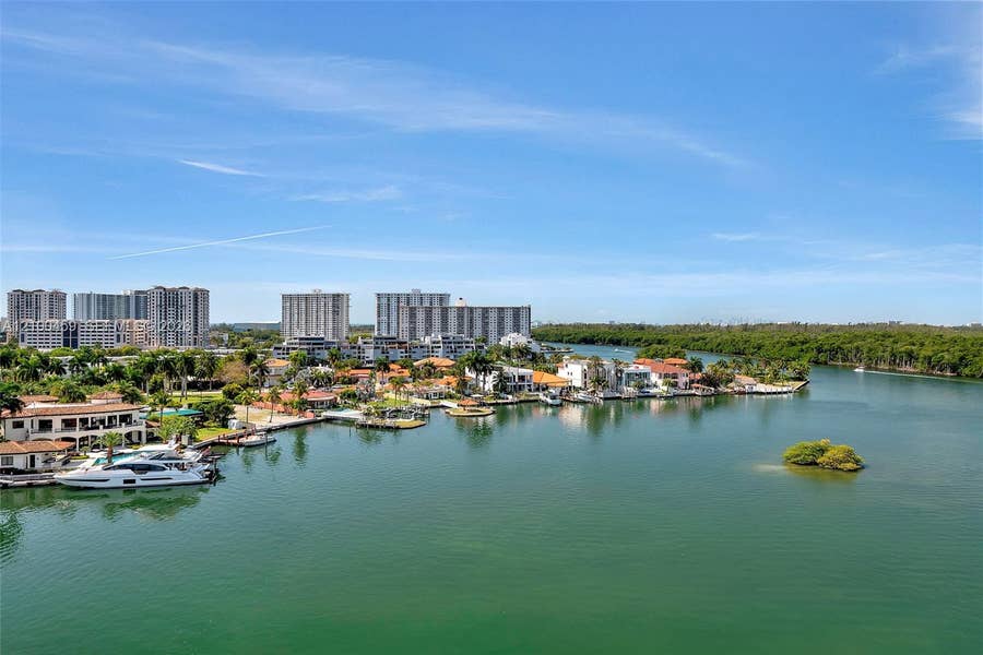 Property photo for 400 Sunny Isles Boulevard, #917, Sunny Isles Beach, FL