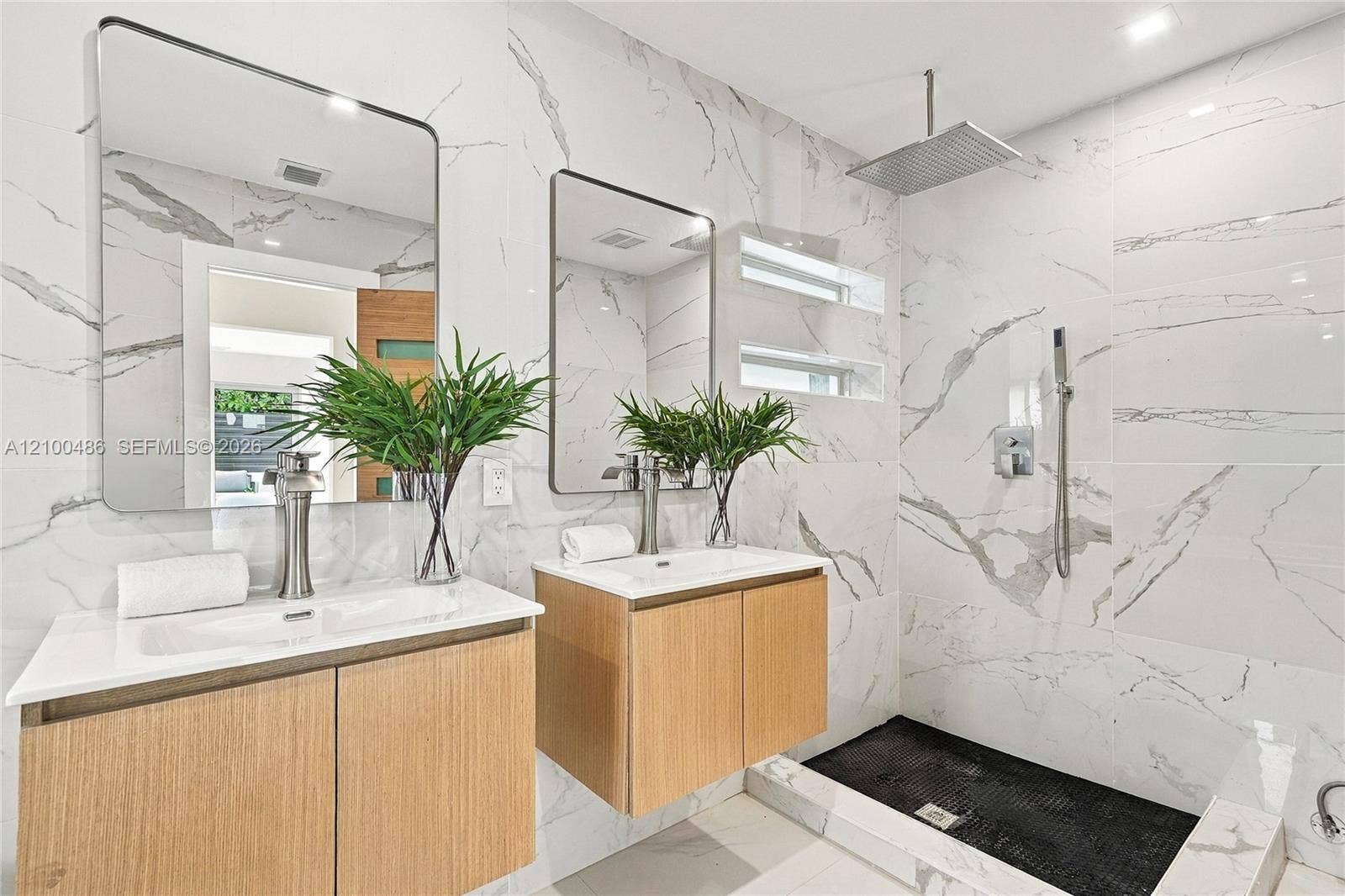 596 W 50th Street, Miami Beach, FL 33140 Photo 41