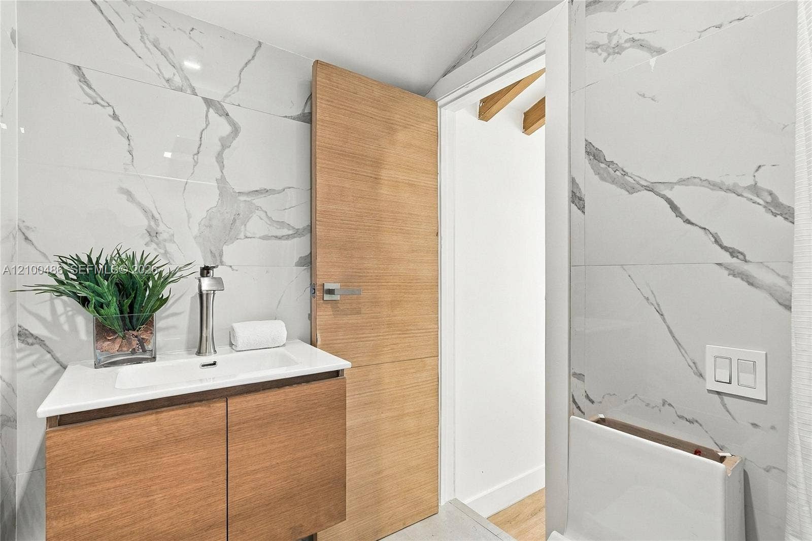 596 W 50th Street, Miami Beach, FL 33140 Photo 55