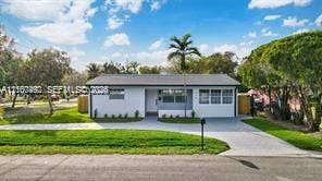 Property photo for 916 SW 7th Avenue, Hallandale Beach, FL