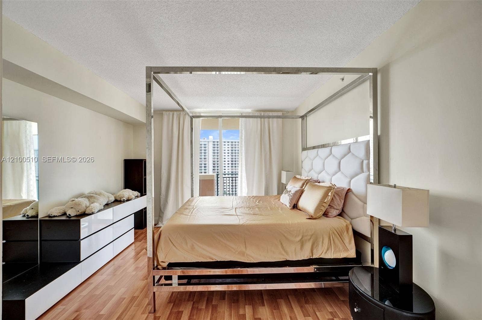 17555 Atlantic Boulevard, #UPH2, Sunny Isles Beach, Sunny Isles Beach, FL 33160 Photo 16