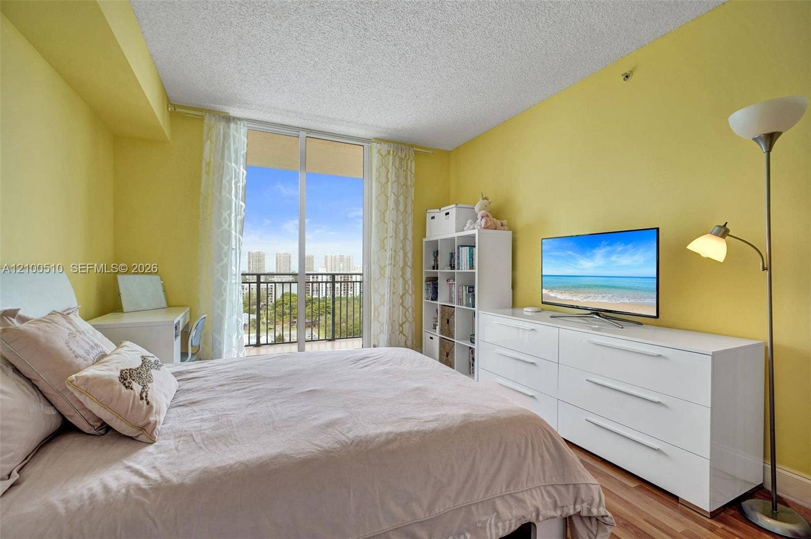 17555 Atlantic Boulevard, #UPH2, Sunny Isles Beach, Sunny Isles Beach, FL 33160 Photo 31