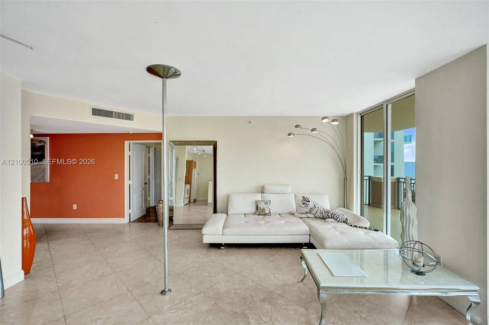 17555 Atlantic Boulevard, #UPH2, Sunny Isles Beach, Sunny Isles Beach, FL 33160 Photo 6