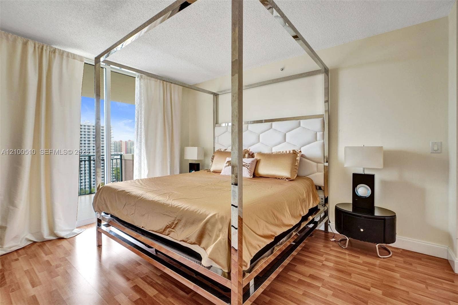 17555 Atlantic Boulevard, #UPH2, Sunny Isles Beach, Sunny Isles Beach, FL 33160 Photo 17