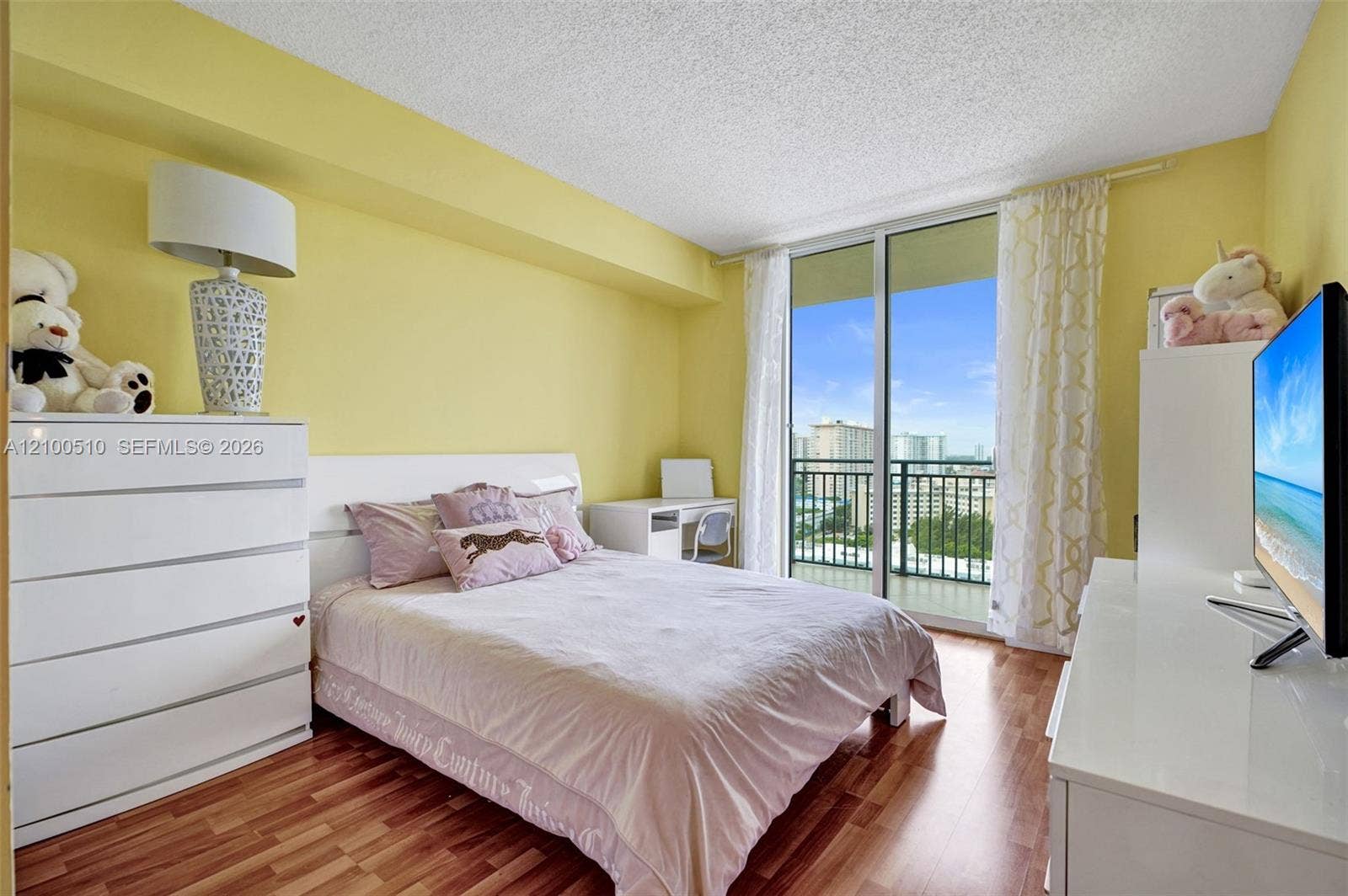 17555 Atlantic Boulevard, #UPH2, Sunny Isles Beach, Sunny Isles Beach, FL 33160 Photo 27
