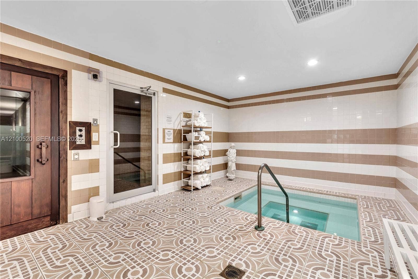 10101 Collins Avenue, #11D +Cabana, Bal Harbour, FL 33154 SPA