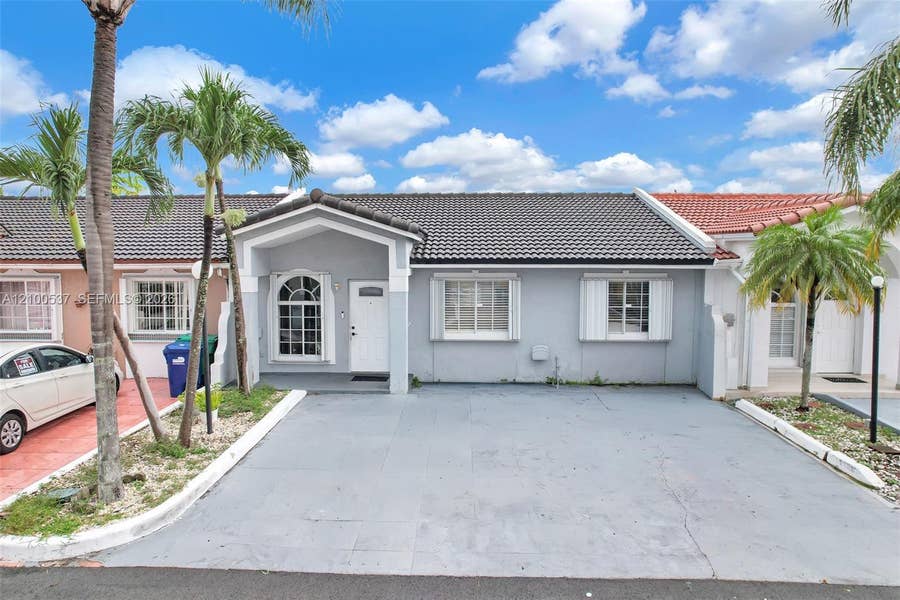 Property photo for 7677 NW 180th Terrace, Hialeah, FL