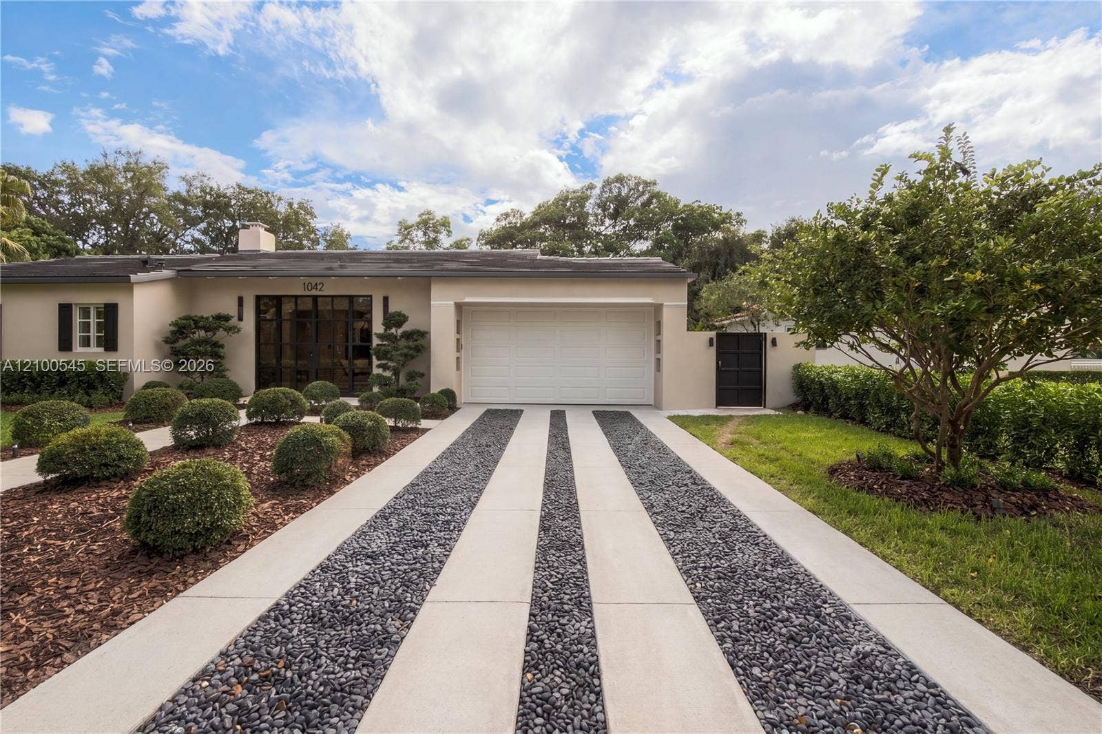 1042 NE 95th Street, Miami Shores, FL 33138 Driveway