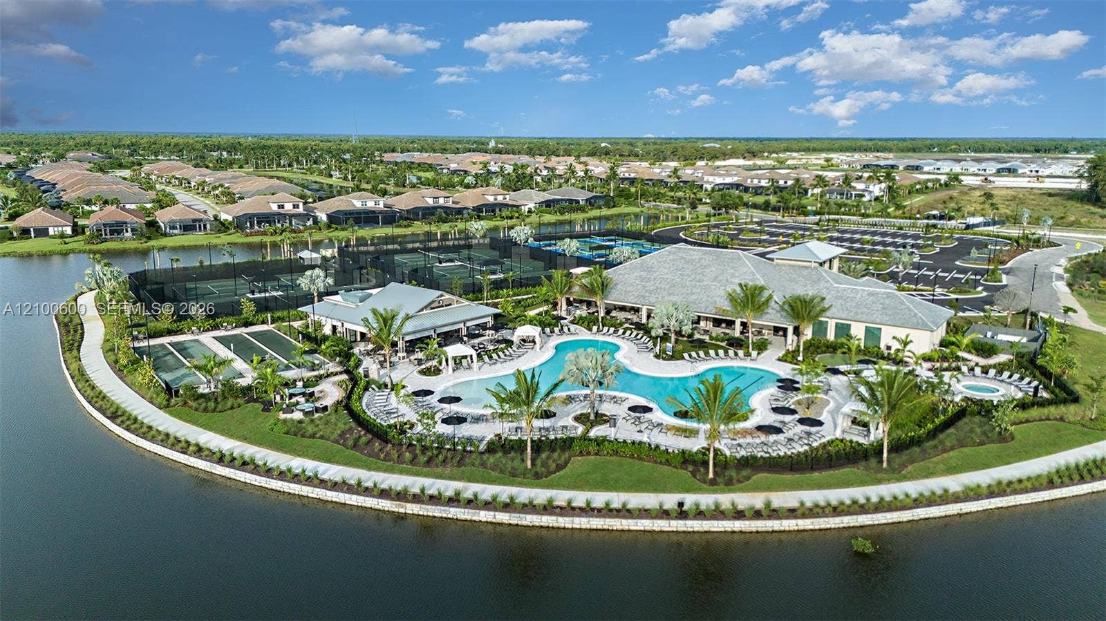 Esplanade by the Islands Community