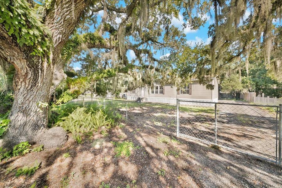 Property photo for 1080 Canopy Lane, Moore Haven, FL