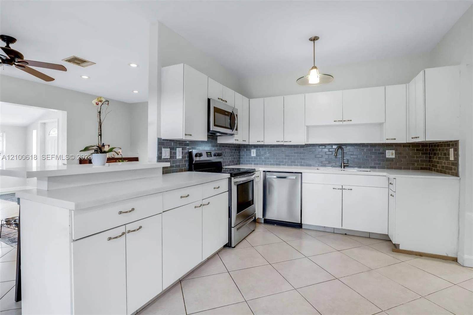 3225 Arthur Terrace, Hollywood, FL 33021 Photo 2