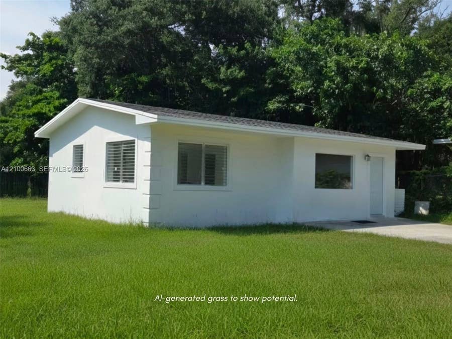 Property photo for 15206 NE 8th Avenue, Miami, FL