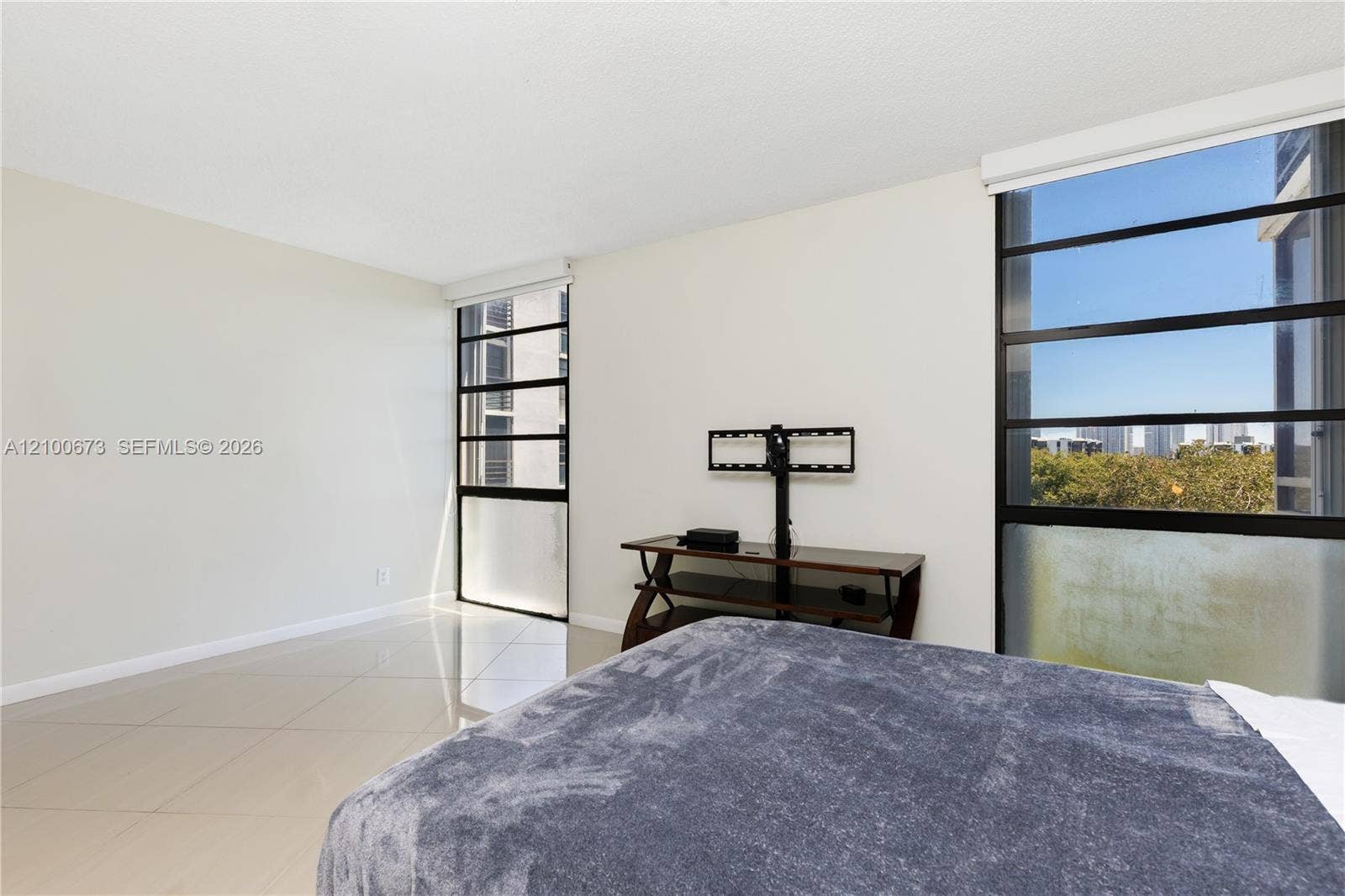 20400 W Country Club Drive, #605, Aventura, FL 33180 Photo 11