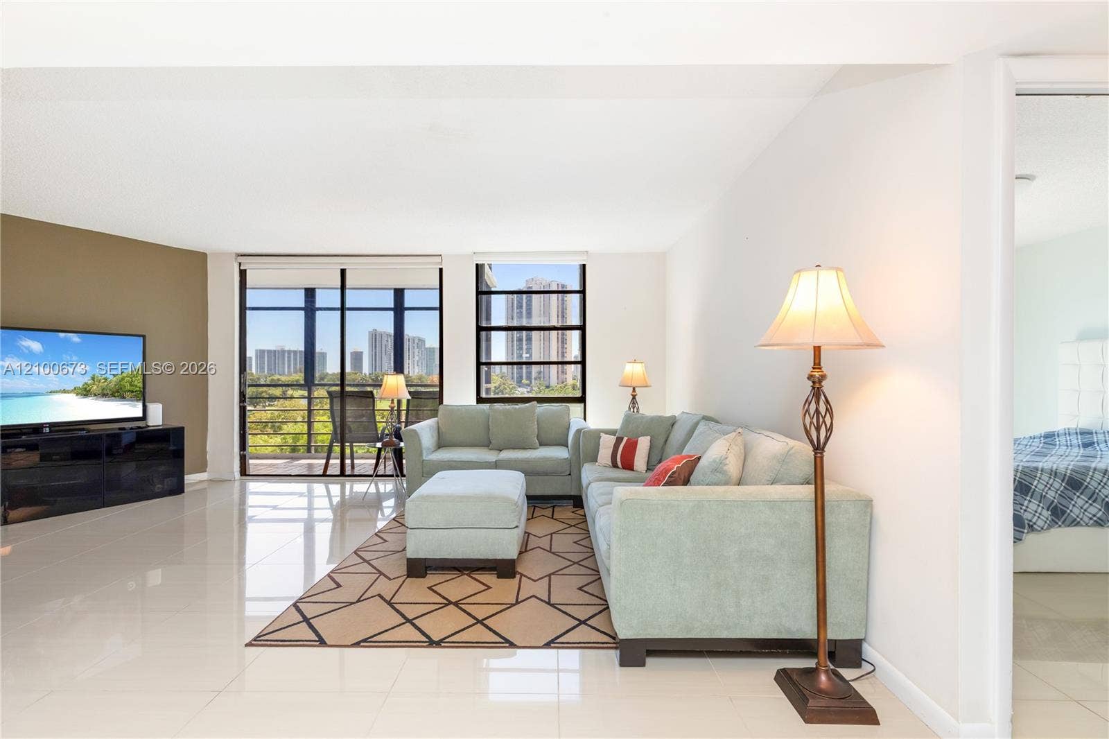 20400 W Country Club Drive, #605, Aventura, FL 33180 Photo 23