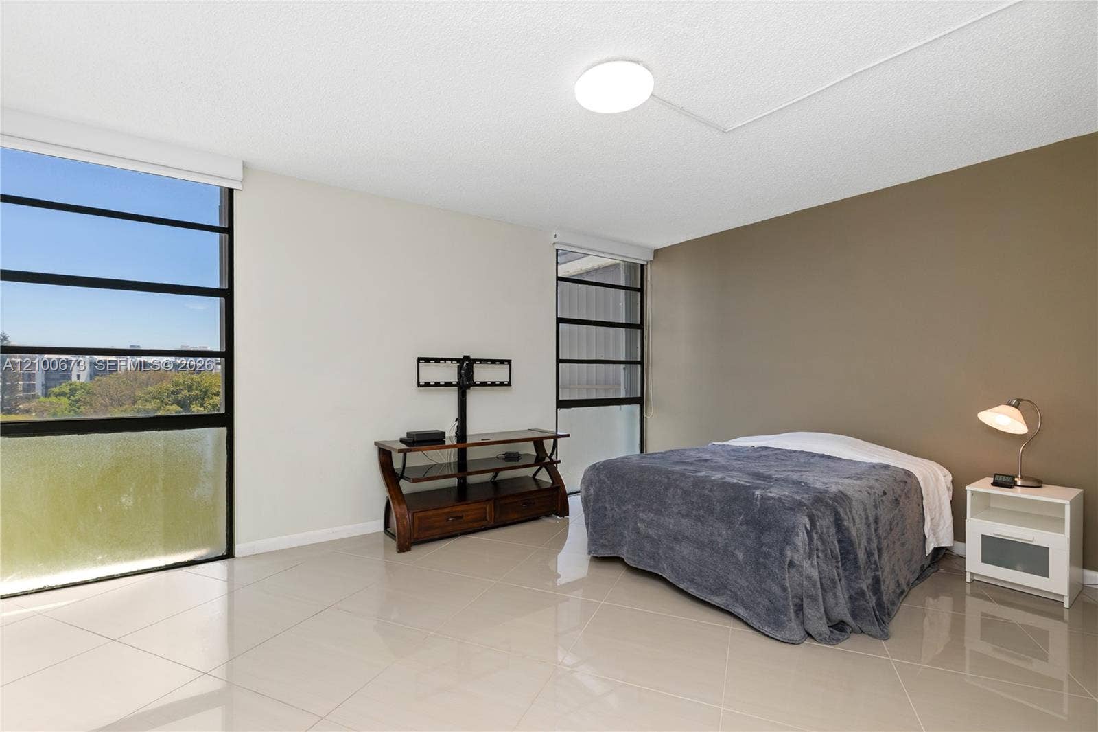 20400 W Country Club Drive, #605, Aventura, FL 33180 Photo 9