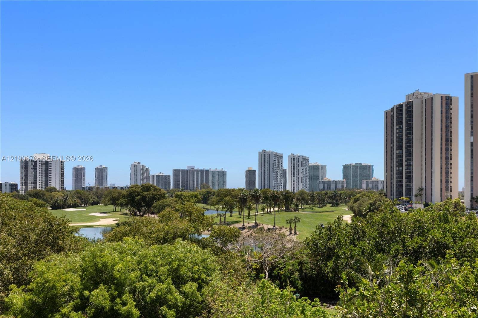 20400 W Country Club Drive, #605, Aventura, FL 33180 Photo 1