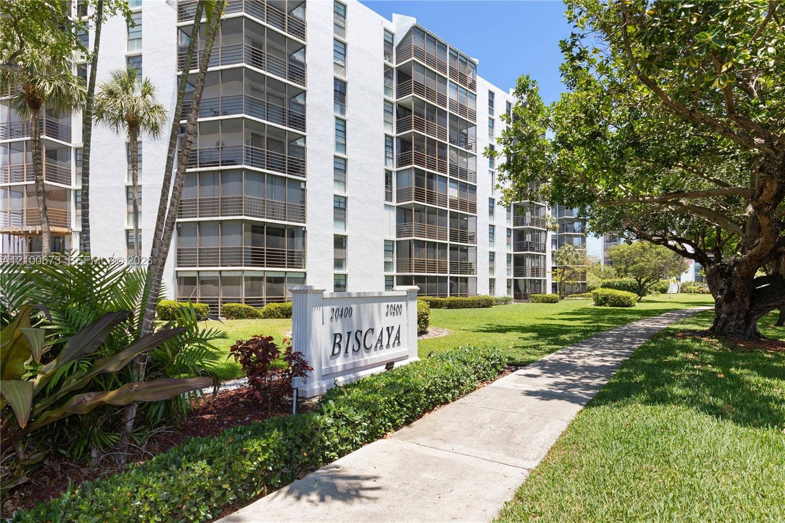 20400 W Country Club Drive, #605, Aventura, FL 33180 Photo 35