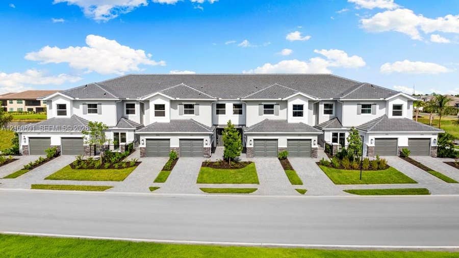 Property photo for 15345 Giardino Drive, #202, Naples, FL