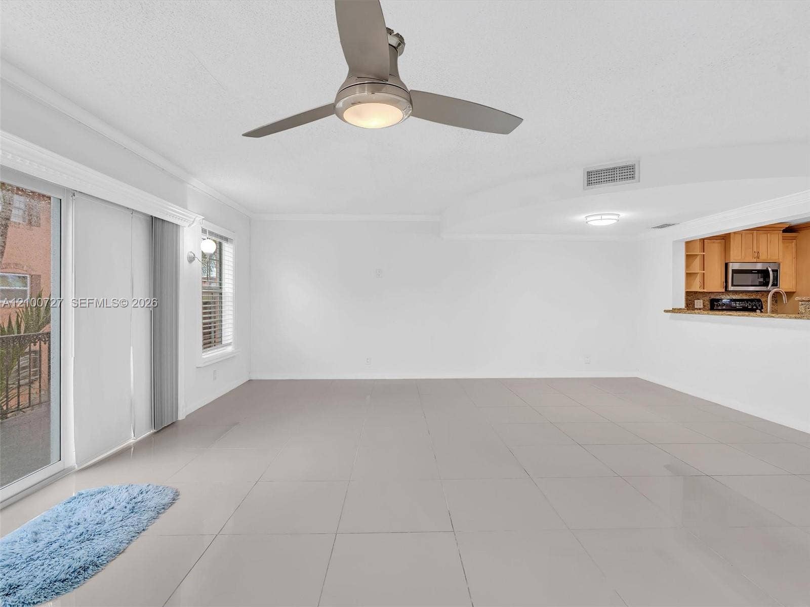 620 Tennis Club Drive, #301, Fort Lauderdale, FL 33311 Photo 10