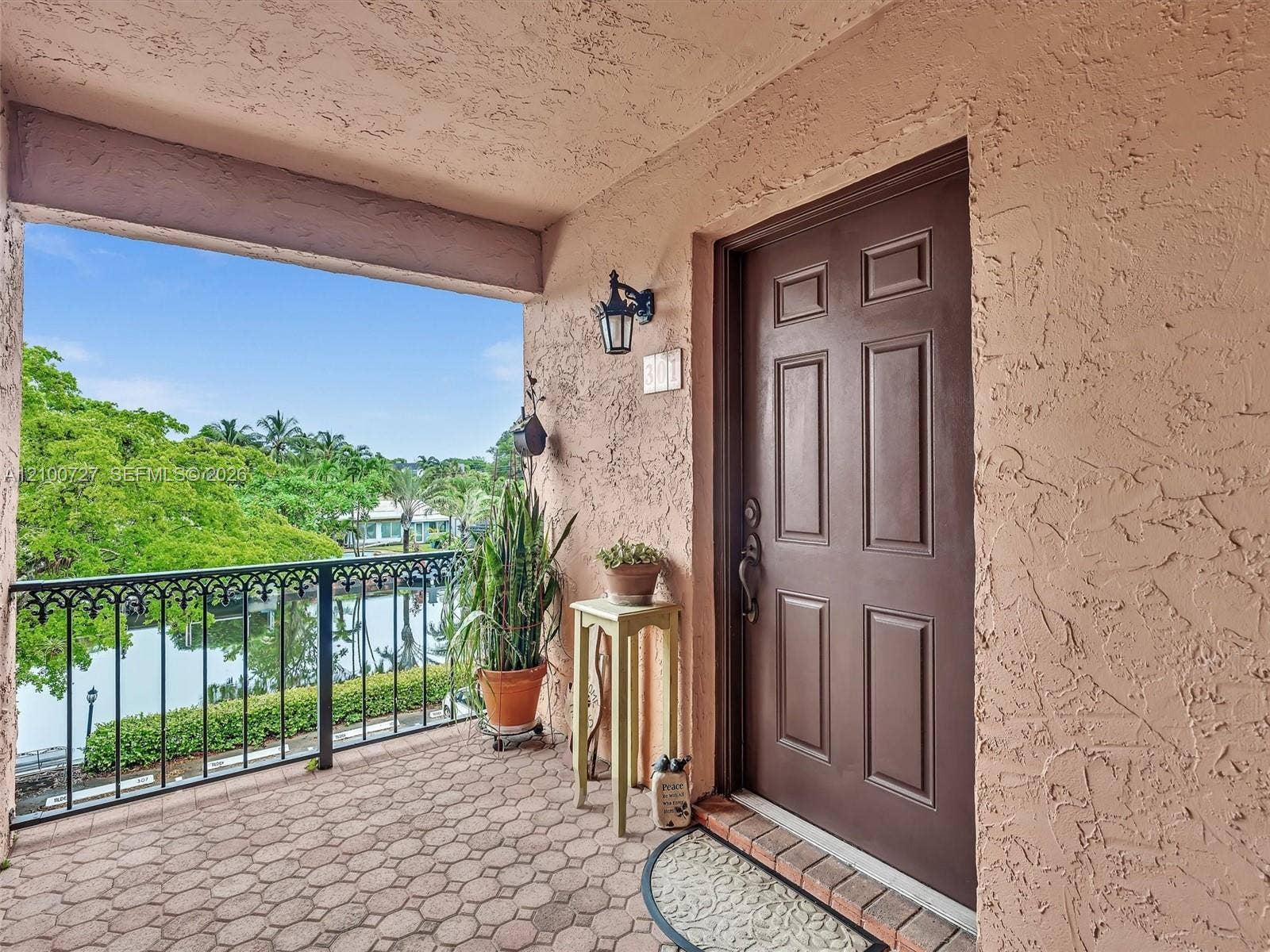 620 Tennis Club Drive, #301, Fort Lauderdale, FL 33311 Photo 3