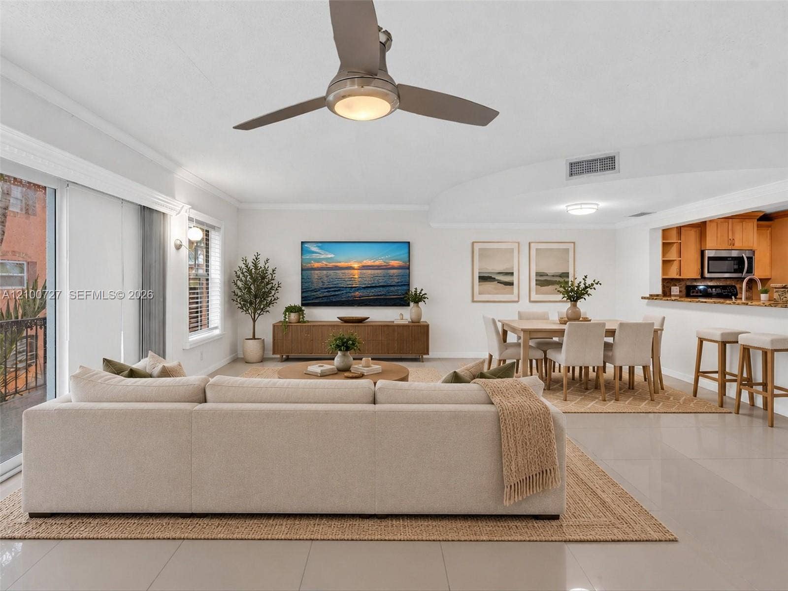620 Tennis Club Drive, #301, Fort Lauderdale, FL 33311 Photo 6